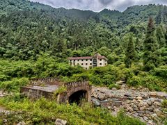 -西岭雪山大飞水景区