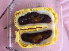 蛋黄流心酥-华荣西饼屋(北关店)