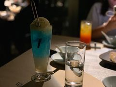 -穹六人间 people 6(岳阳路店)