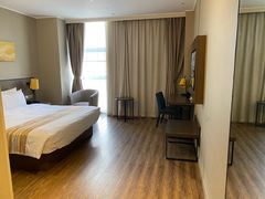 -如家精选酒店(苏州火车站万达广场地铁站店)