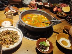 -贵厨酸汤牛肉(花果园国际中心店)