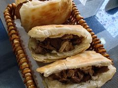 -李春秋驴肉火烧总店