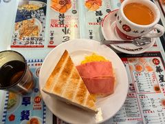 奶茶和炒蛋多士-华星冰室(湾仔店)