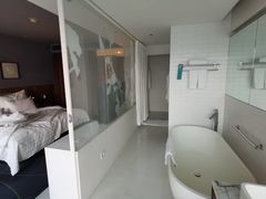 -郑州建业艾美酒店