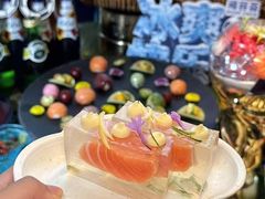 -雍容荟帝王蟹活龙虾展台自助(IFS黑金店)
