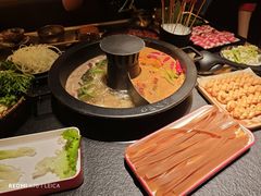-晓宇重庆火锅(西安荟聚店)
