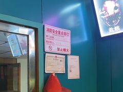 -荒岛实景沉浸密室(江汉路1店)