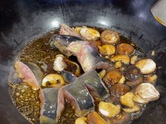 -边江铁锅炖鱼(振八街店)