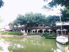 -喜洲吧·江畔老船厂·庭院餐厅(喜临院店)