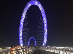 -南京眼步行桥