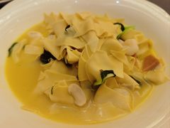 -山明水秀大饭店