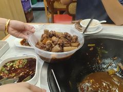 -鲁员外地锅鸡地锅鱼(古墩路店)