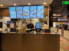 -康師傅私房牛肉面(浦机三店)