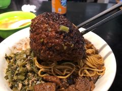 红烧狮子头-谷沙屋面铺