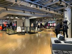 -NIKE品牌体验店(北京蓝色港湾店)