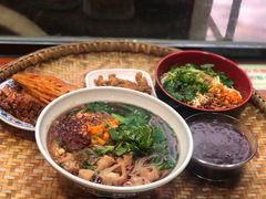 酥肉-爆炸头阿姨小四川正宗川味小吃(无任何分店)