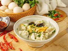 鲜肉虾皮小馄饨-卞姐蛋饼(陕西南路店)