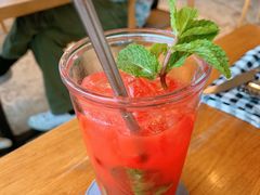 -ROAST coffee & eatery