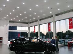 -TESLA 特斯拉(北京南四环中路特斯拉中心)