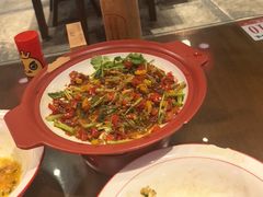 -富正毅三下锅·湘西韵味(天门山索道店)