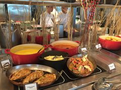 -圣丰索菲特·2 On 988 Café 自助餐厅