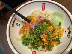 -顺溜·手工刀削面·黑金店(铜锣湾店)
