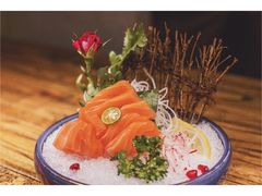 -萤初高端日料王(曲江银泰店)