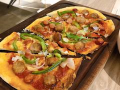 红酱黑椒肠披萨-Maxpoint Kitchen 西餐咖啡(乐峰广场店)