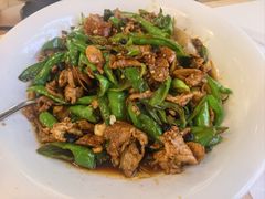 -霸蛮湖南菜·牛肉粉(荣京西街店)