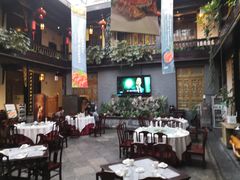 大堂-蔼若春.传承三十年云南菜(金碧公园店)