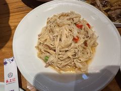 -头上红煨盐鸡·非遗院子餐厅