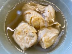 -佬钱湾仔(衣裳街店)