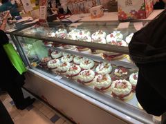 -花花卷卷·鲜食蛋糕(静安久光百货店)