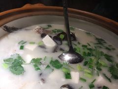 姜君千岛湖鱼头-姜君·千岛湖鱼头馆(浦东大道店)