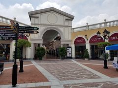 -佛罗伦萨小镇广佛名品奥特莱斯(疏港路店)