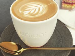 -UNI UNI(环亚凯瑟琳店)