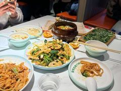 -亚伟瓦罐面美食城(淇县总店)