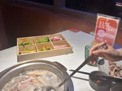 -喃喃椰·糟粕醋·椰子鸡火锅(七堡花园店)