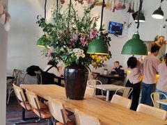 -北平花园·MUA摩造汉堡·北平咖啡(南锣鼓巷胡同店)