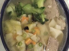 -秦香陕西食府(华贸天地店)