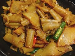 土豆片配莜面卷-薇酌饮·陕西菜(南门外店)