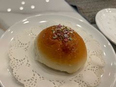 蜜汁叉烧餐包-国家五钻酒家·西樵旺阁渔村(西樵店)
