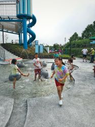 -季高兔窝窝亲子园(上海薰衣草公园店)