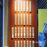 只有更大，面粉让排骨的体积有了无限可能，大排就面条