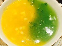 例汤-万达文华酒店·48F云端窗景美食汇自助餐厅