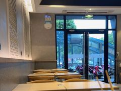 -苗乡米线(建军路店)