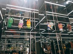 -泡泡玛特POPMART(侨福芳草地店)