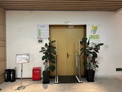 -漕河泾街道图书馆(漕河泾社区文化活动中心店)