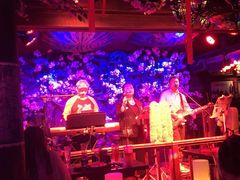 -周庄红庭演艺酒吧