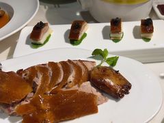 金牌鱼子酱配烤鸭-北平盛世·新京菜·北京烤鸭(劲松·双井店)